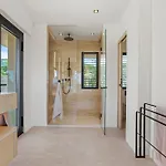 Villa 400m² Vue Proche Centre Sainte-Maxime